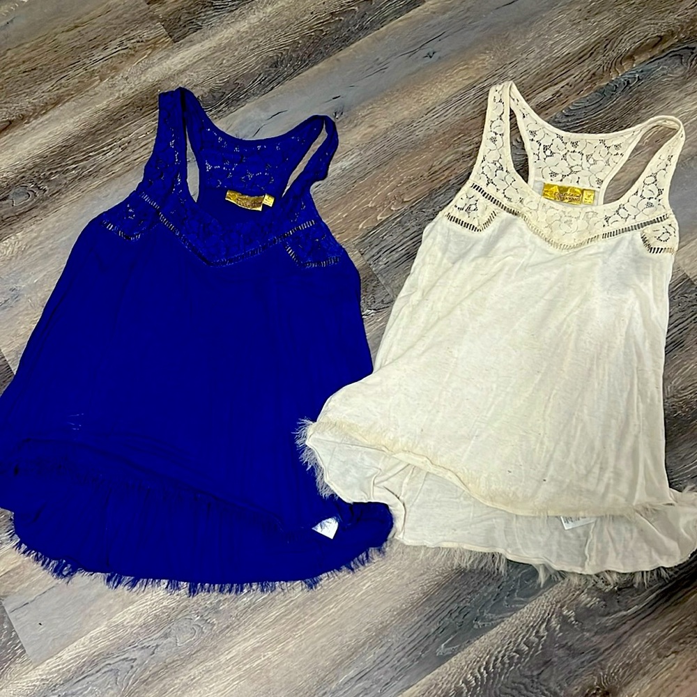 2 Princess Vera Wang Tank Tops